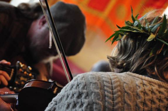 Fazendo música em Port Townsend, no estado de Washington, nos Estados Unidos